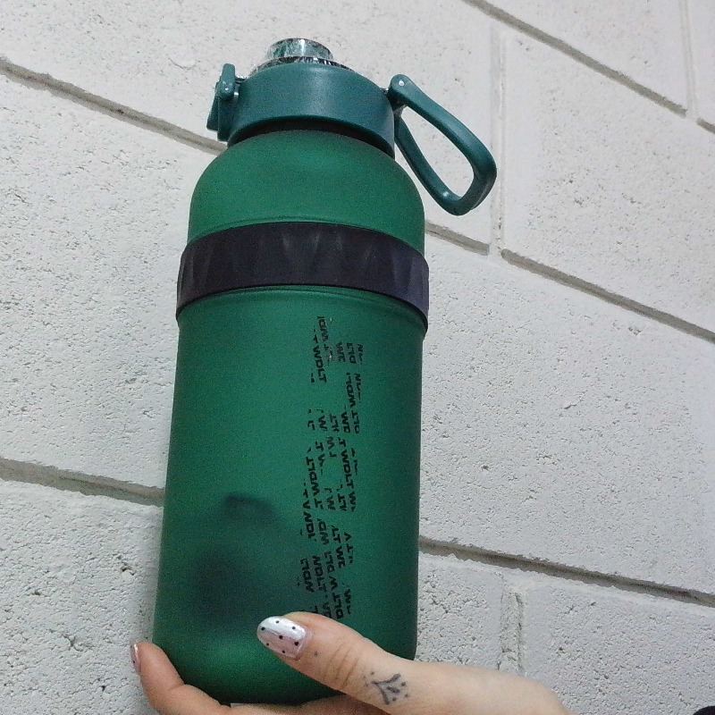 Botella Deportiva C/pico Y Antideslizante 1500ml