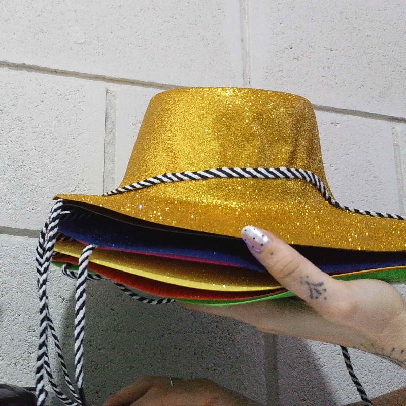 Gorro Plastico Cowboy Con Brillo